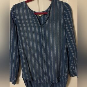 Cloth & Stone Distressed Linen Top